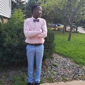 Meet your Posher, Amos